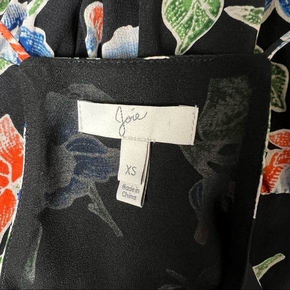 JOIE Silk Floral Ruffle Trim Surplice Halter Trapeze Blouse Tank Top/Cami Sz XS‎ - Picture 9 of 10